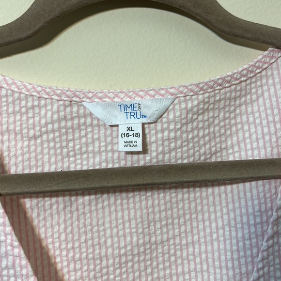 Time and tru seersucker pink dress. Size XL - Picture 2 of 5